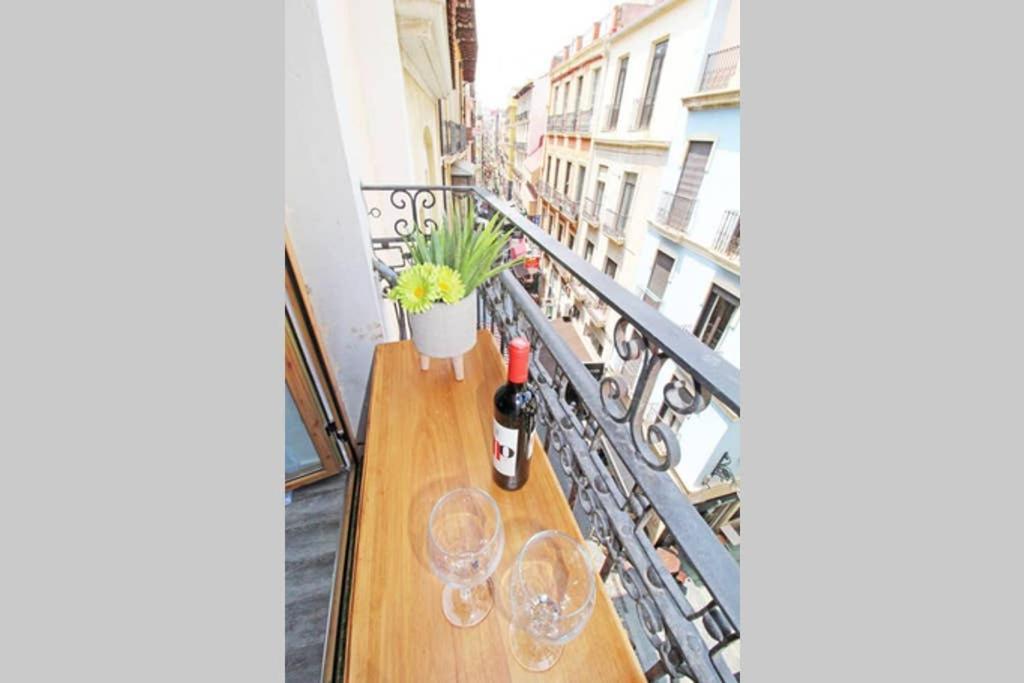 Apartamento De Diseno Centrico 5 Min Playa Alicante Kültér fotó